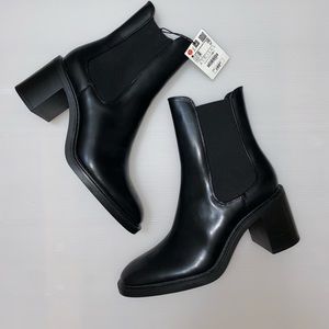 Heeled booties